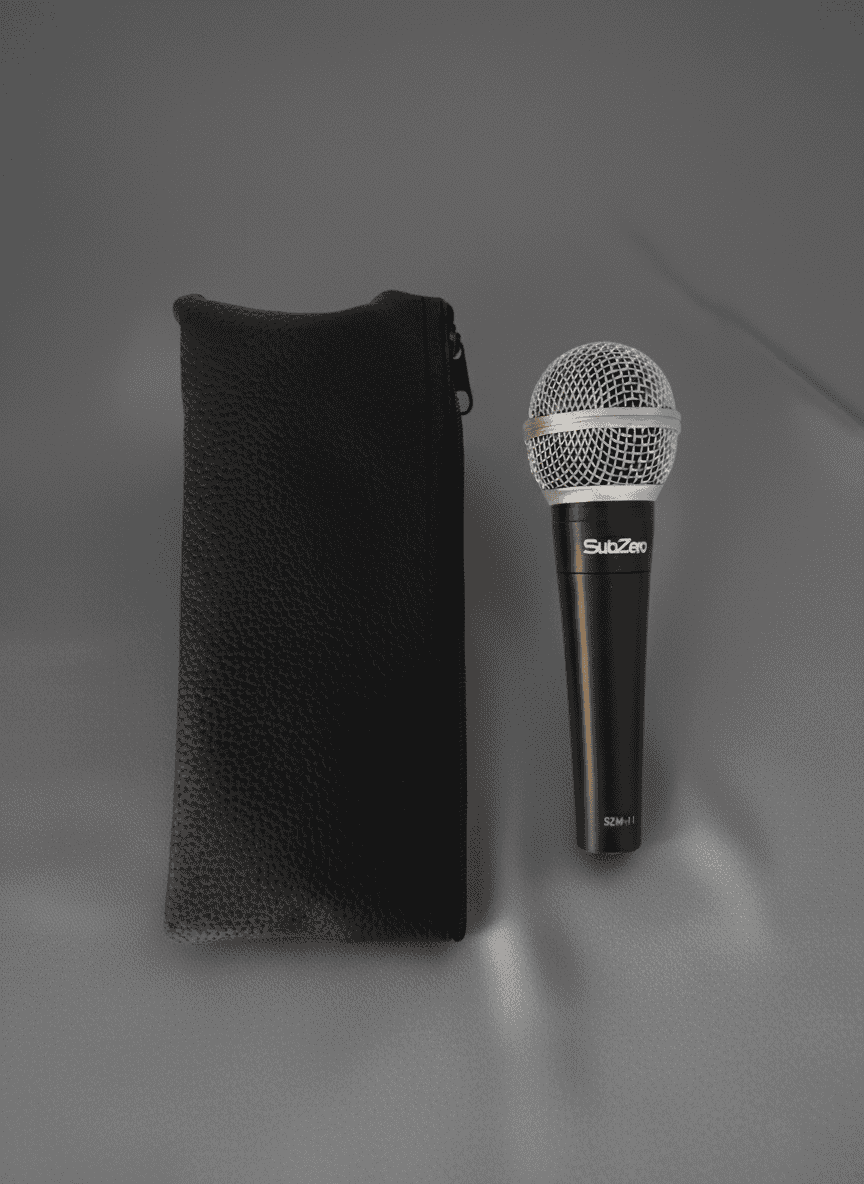 Två mikrofoner framifrån – ljuduthyrning i Stockholm för fest, möte och presentation